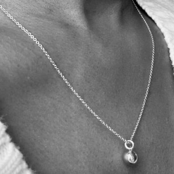 ✨NEW✨Tiny Ball Silver Necklace✨ - Picture 4 of 5